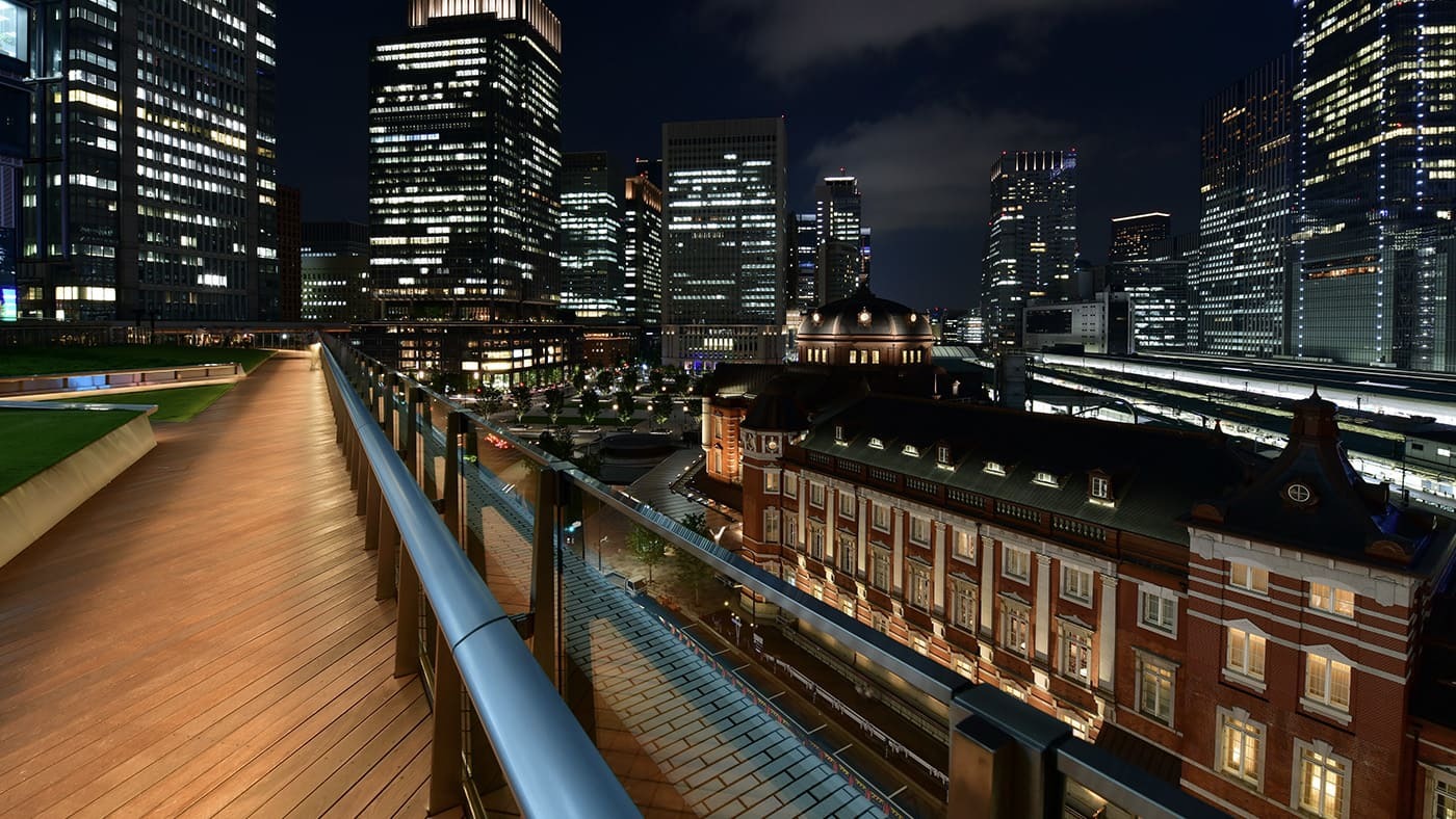 Admire the view from the rooftop terrace of KITTE Marunouchi