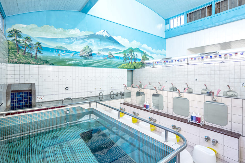 Freshen up at a bathhouse