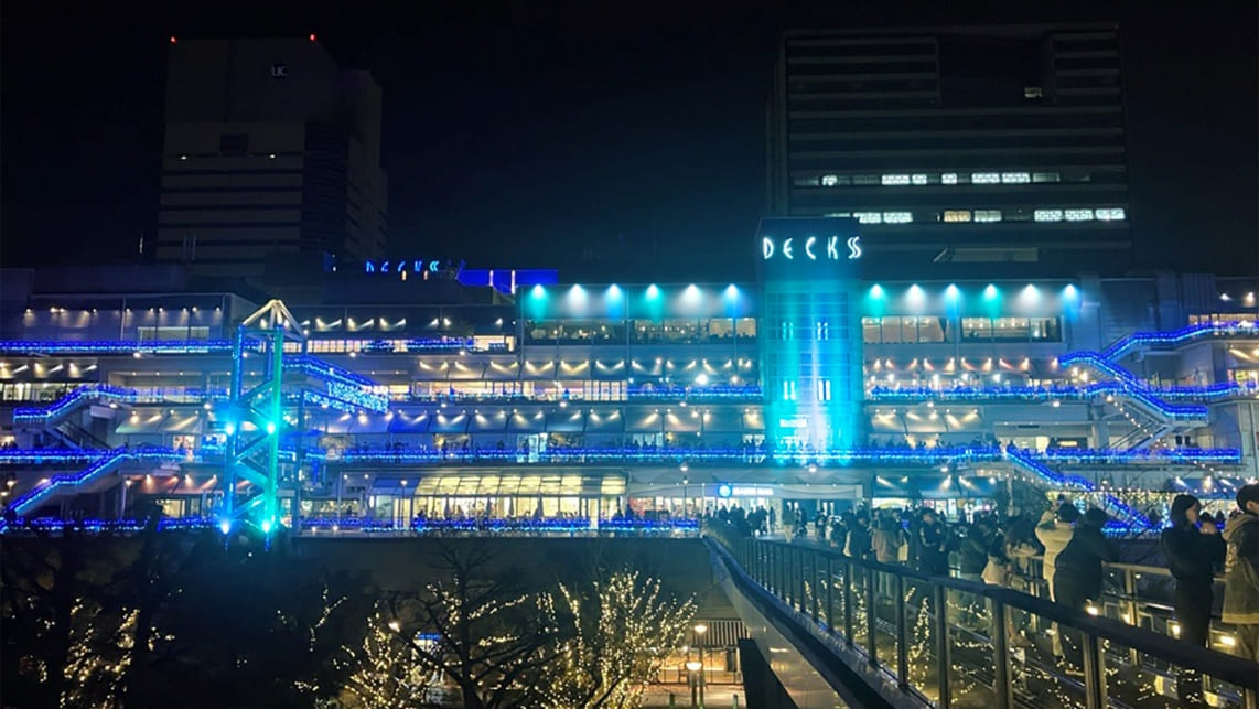 Shop your way around DECKS Tokyo Beach