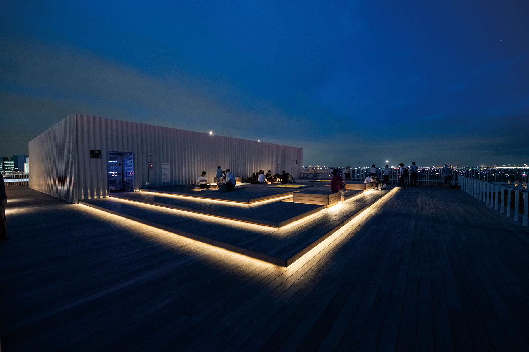 Haneda Innovation City / Foot Spa & Sky Deck