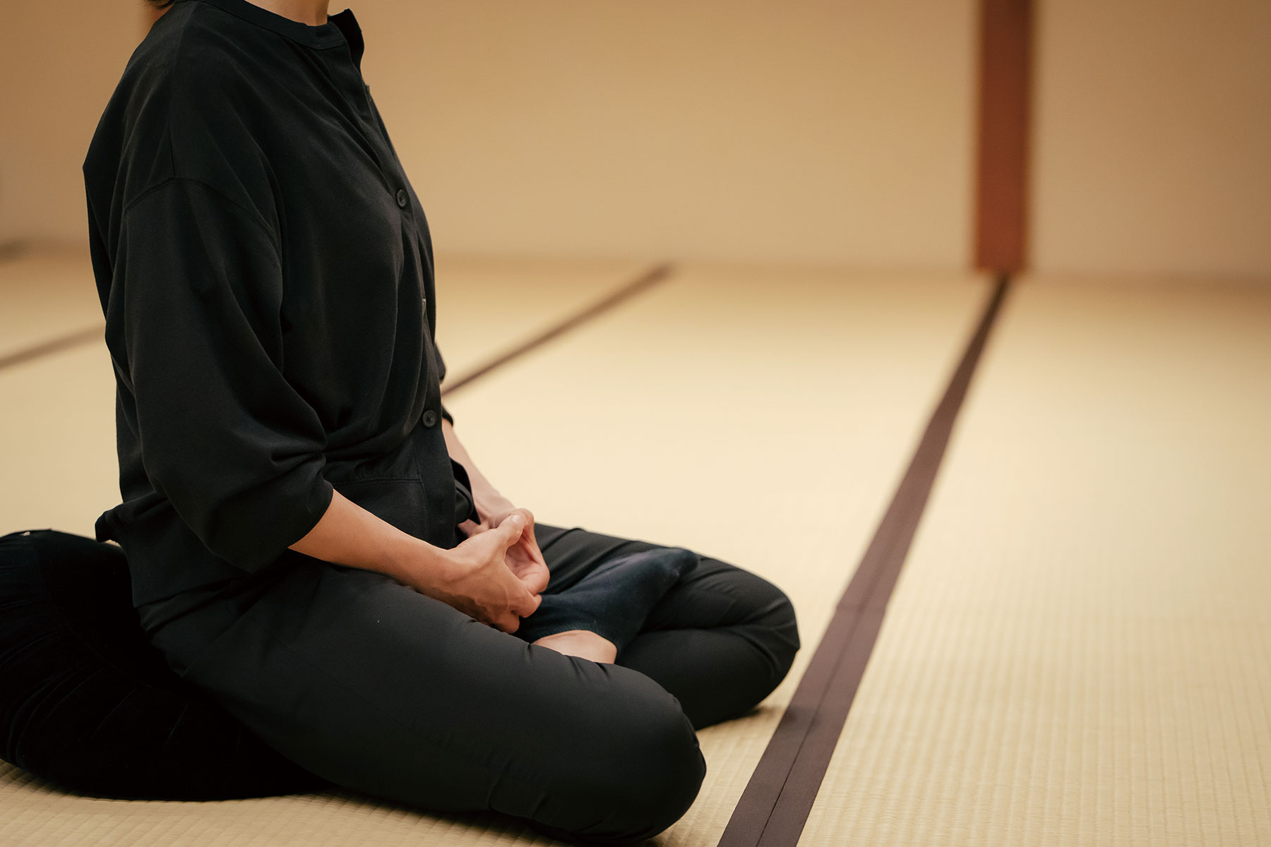 Nighttime Zen experience at the Tokyo Grand Hotel